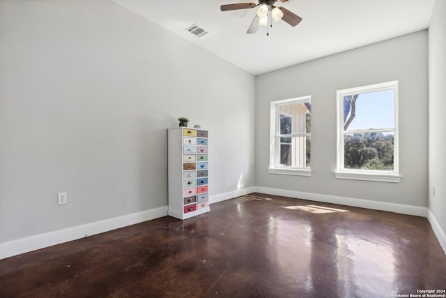 unfurnished room with ceiling fan