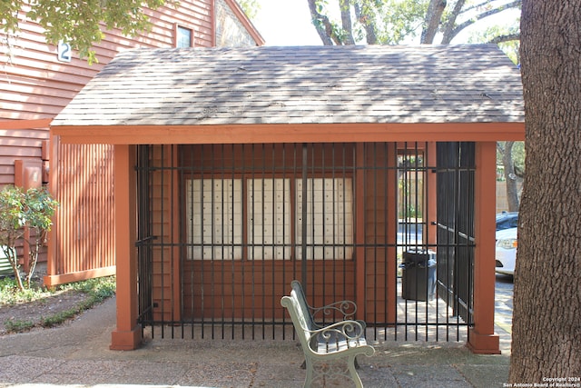 view of outbuilding