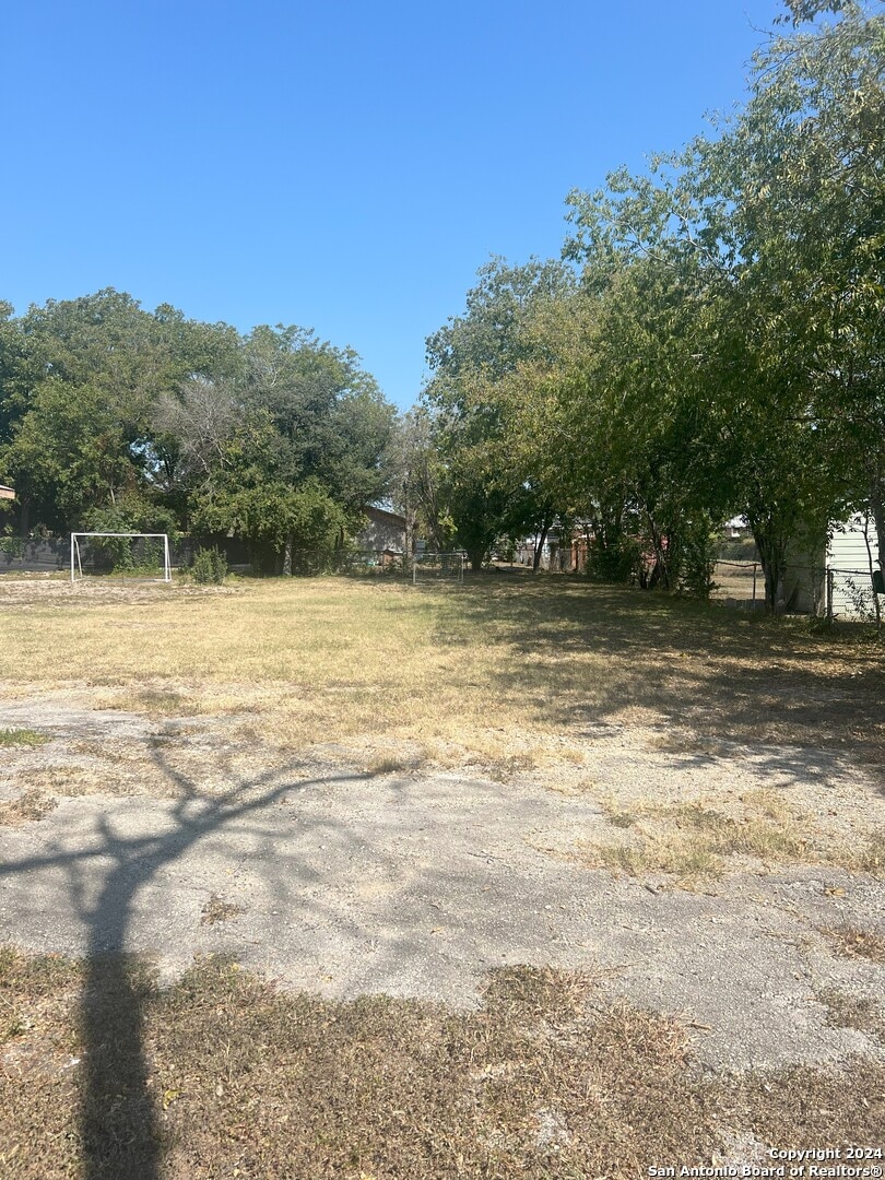 239 H, San Antonio, TX 78220