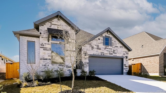 view of front facade featuring a garage