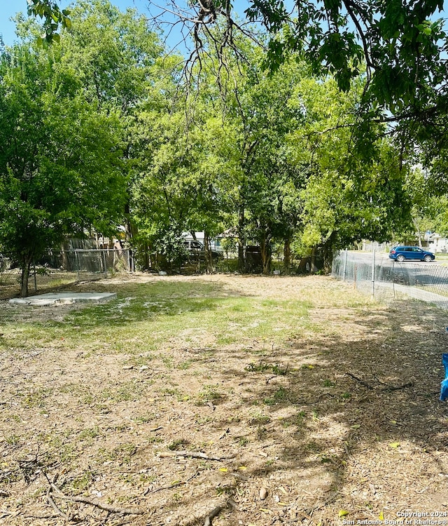 Listing photo 2 for 1903 Hidalgo St # T, San Antonio TX 78207