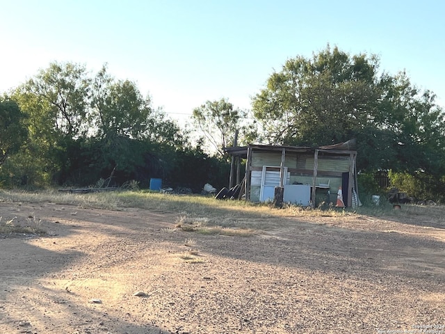 508 Hickory St, Jourdanton, TX 78026 - exterior space