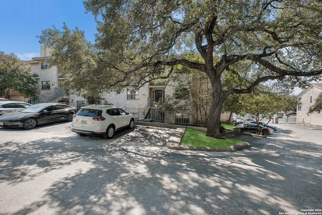 view of obstructed view of property