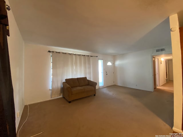 unfurnished room featuring carpet floors