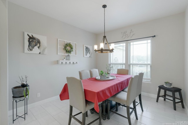 120CHAMPIONSB Champions Blvd, La Vernia, TX 78121 - dining area with a notable chandelier and baseboards