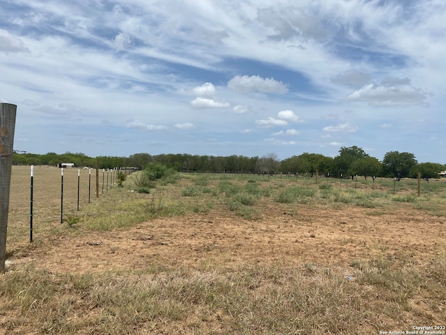 Listing photo 2 for 4958 County Road 117, Floresville TX 78114