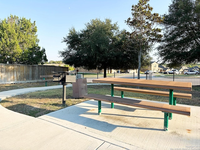 280 Crysanthemum, New Braunfels, TX 78130 - view of home's community featuring fence