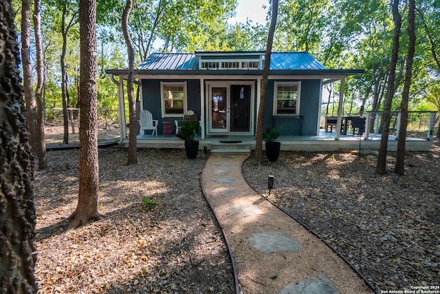 view of front of property with a porch