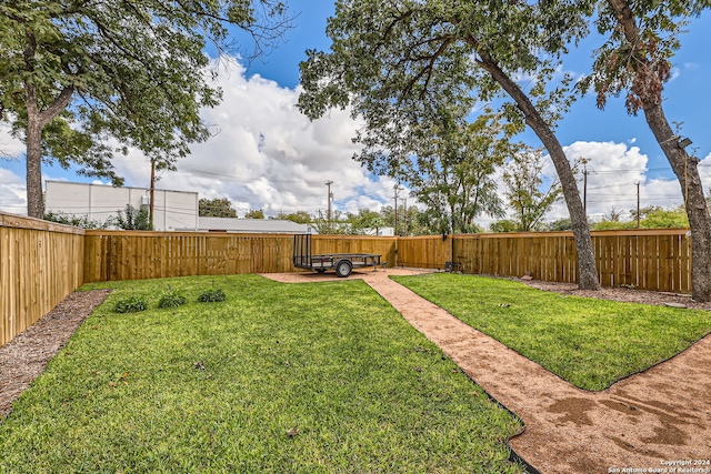 view of yard with a patio area