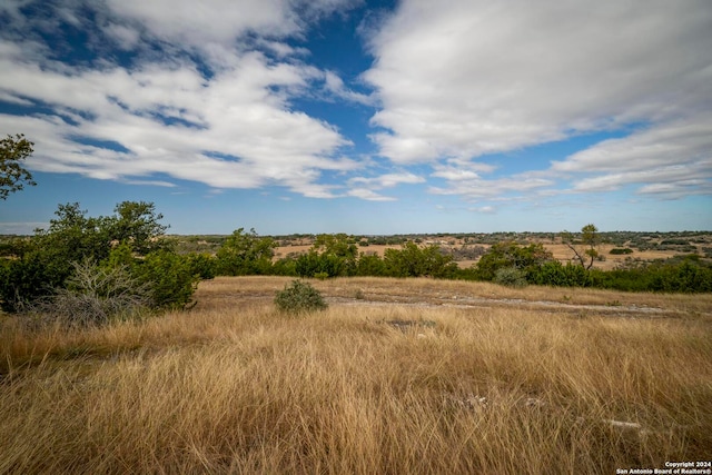 Listing photo 2 for 30 Buckskin Path, Fredericksburg TX 78624