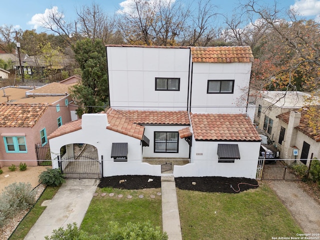 view of mediterranean / spanish-style home