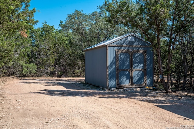 view of outbuilding