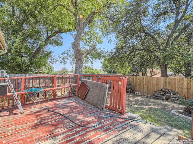 view of wooden deck