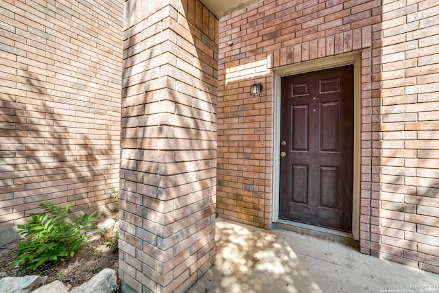 view of property entrance