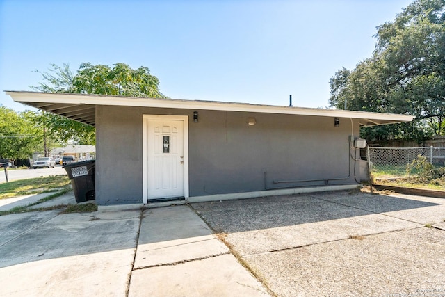 214 Oriole, San Antonio, TX 78228 - view of outbuilding with fence