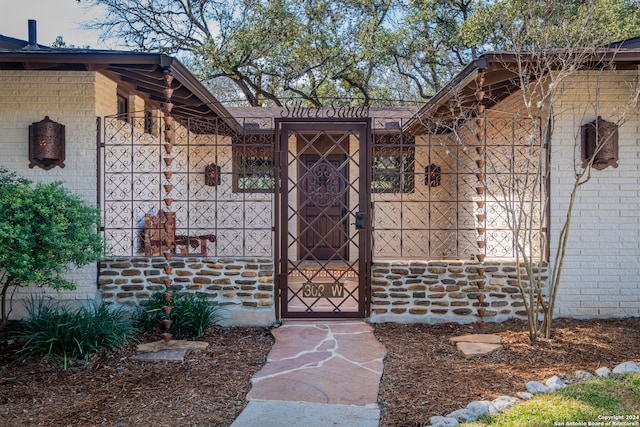 view of entrance to property