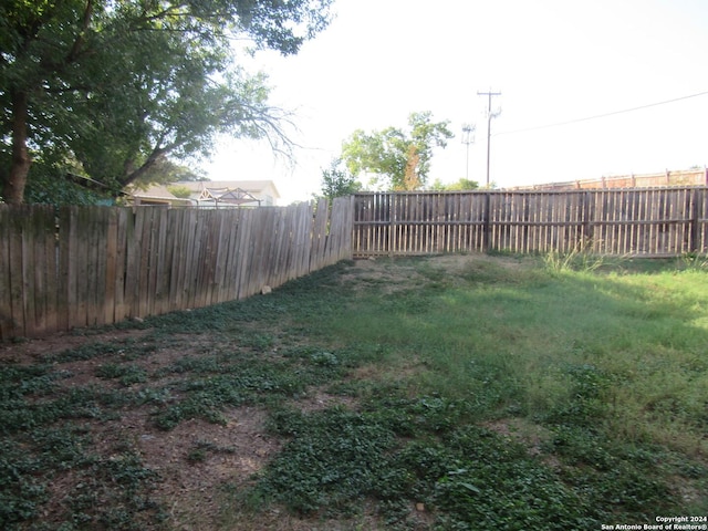 7731 Clear Ridge Dr, San Antonio, TX 78239 - view of yard featuring a fenced backyard