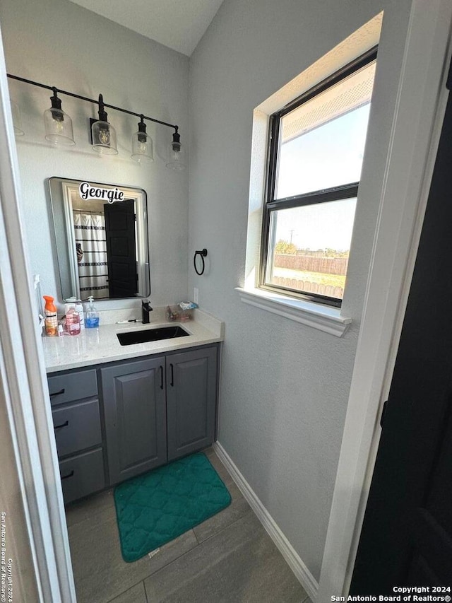 bathroom with vanity