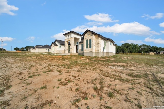 view of front of house