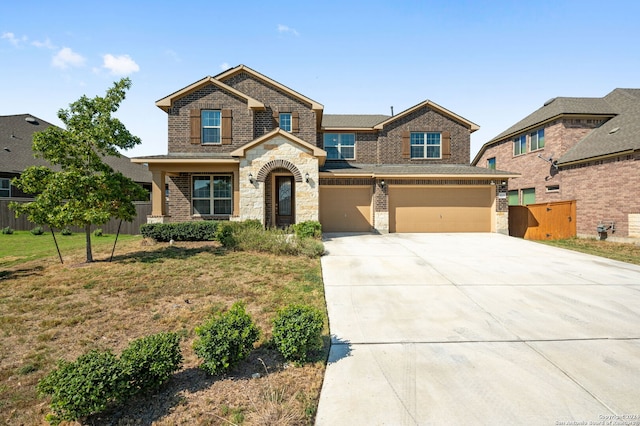 view of front facade featuring a front yard