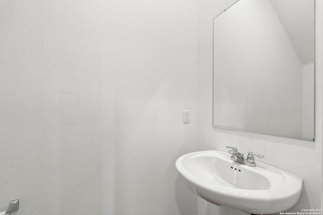 385 Soapstone Pass, Maxwell, TX 78656 - bathroom with a sink