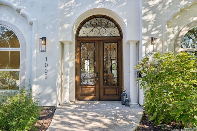 view of exterior entry