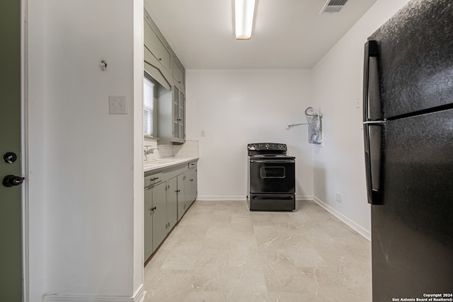 bathroom with vanity and decorative backsplash