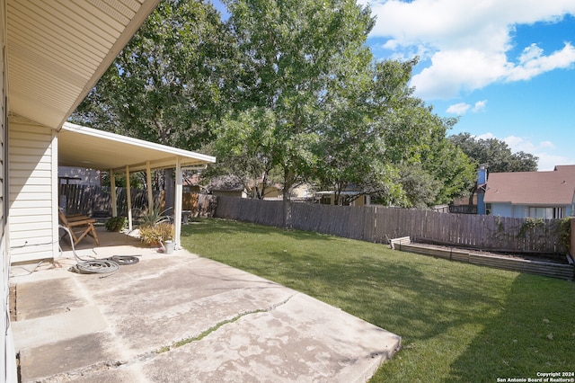 view of yard with a patio