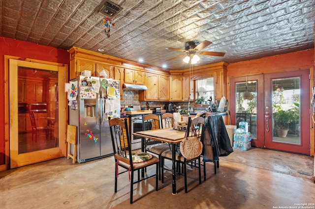 dining space featuring ceiling fan