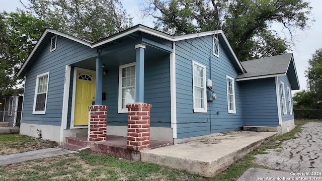 view of front of house