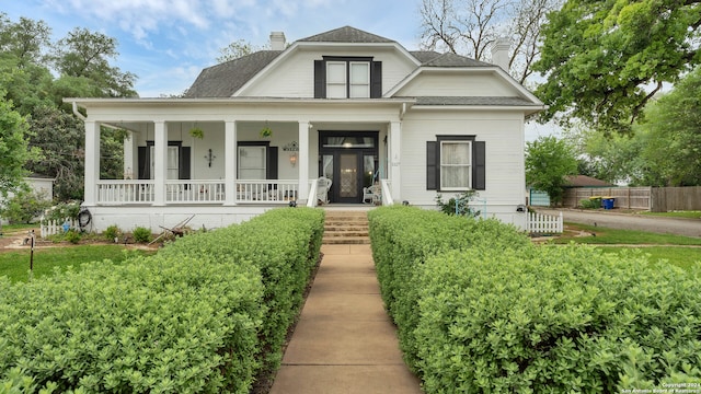 view of front facade with covered porch