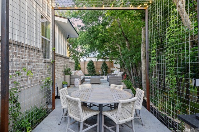 view of patio / terrace featuring an outdoor hangout area