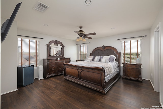 6720 Marble Lk, Live Oak, TX 78233 - bedroom with dark wood finished floors, recessed lighting, a ceiling fan, and baseboards