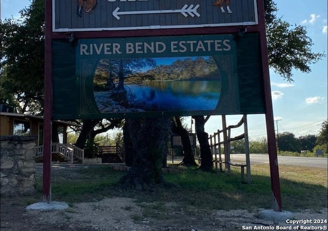 Listing photo 2 for LOT323 River Bend Rd, Bandera TX 78003