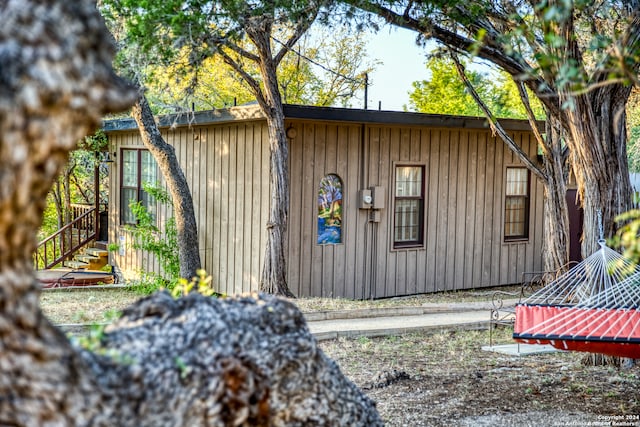 view of outbuilding