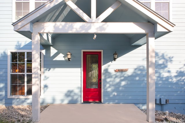 view of property entrance