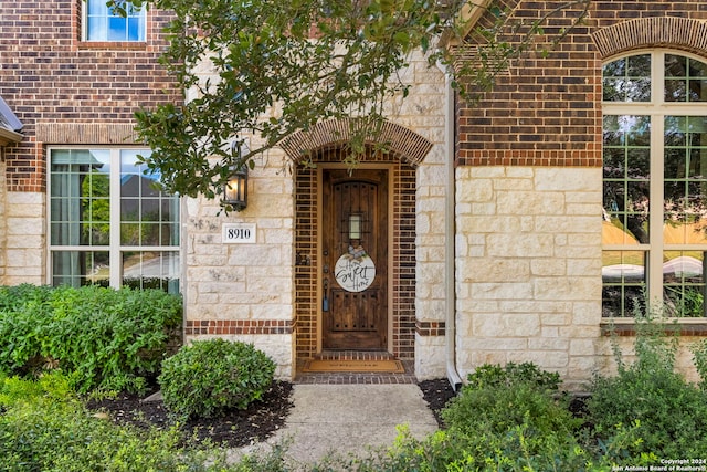 view of property entrance