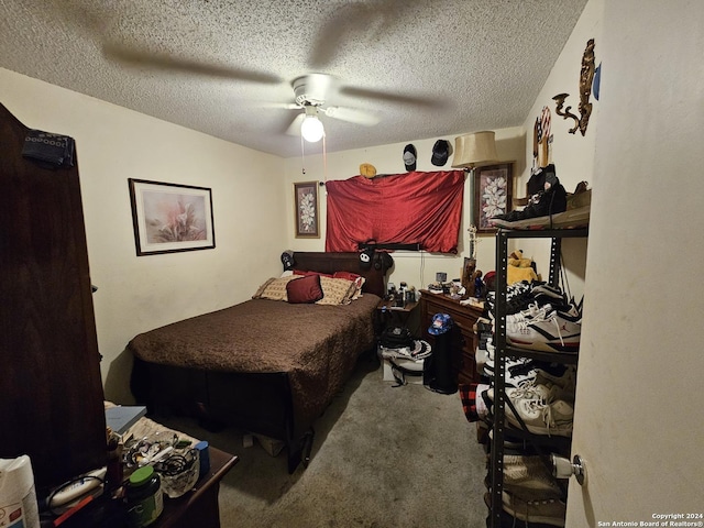 8414 Glen Breeze, San Antonio, TX 78239 - bedroom featuring ceiling fan, carpet flooring, and a textured ceiling