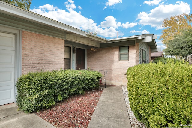 view of entrance to property