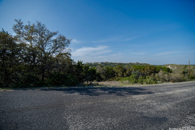 Listing photo 3 for 82 County Road 273, Mico TX 78056