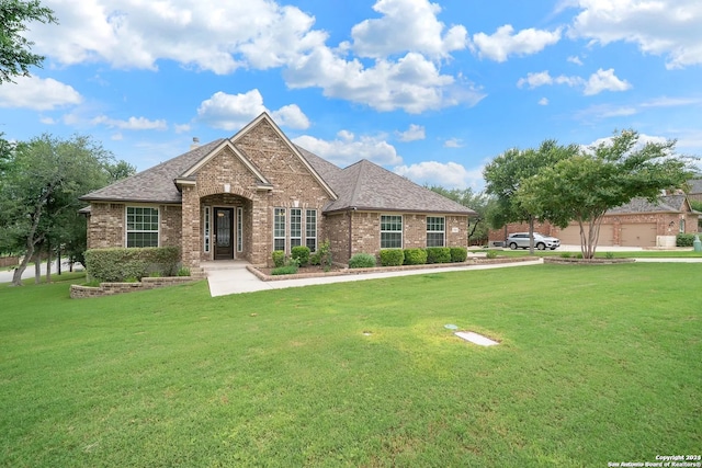 view of front of house with a front yard