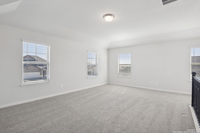 spare room with carpet flooring