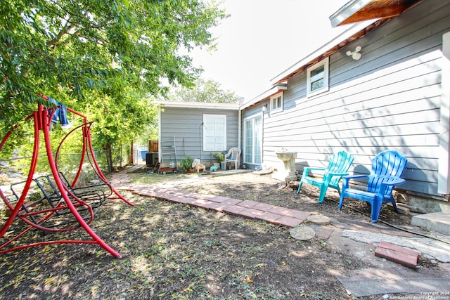 view of yard with a patio area