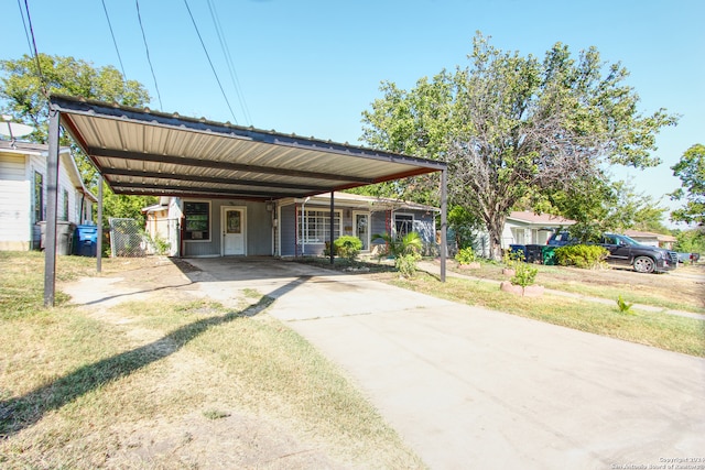 view of front of house