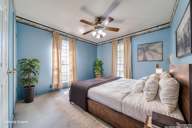 bedroom with ceiling fan