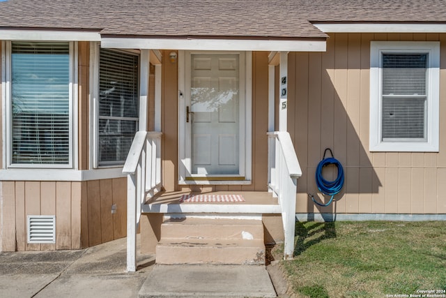 view of entrance to property