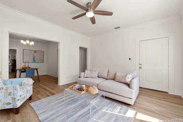 living room featuring crown molding, light hardwood / wood-style flooring, and ceiling fan with notable chandelier