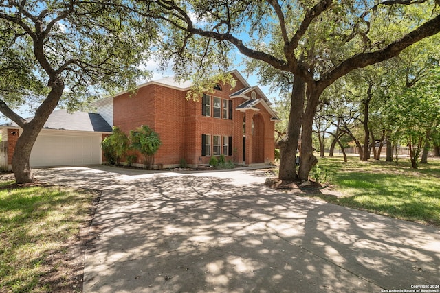 view of front of house featuring a garage