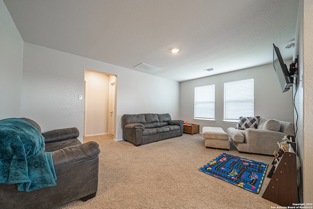 living room with carpet