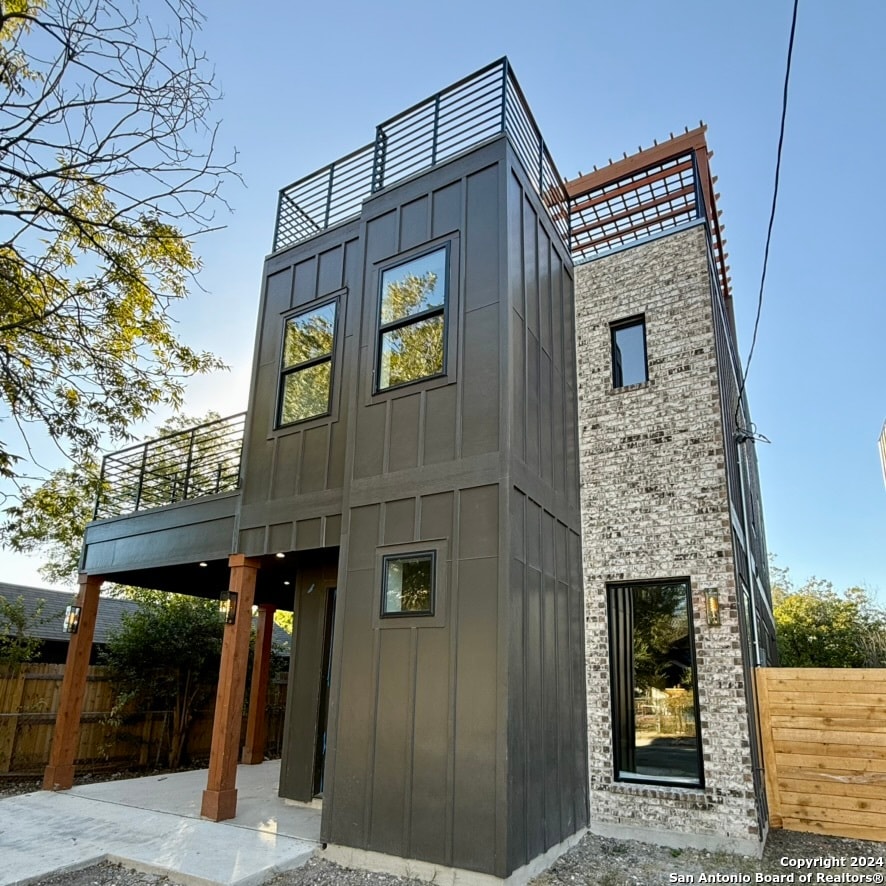 exterior space featuring a patio